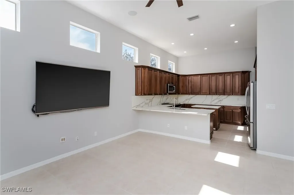 510 13th Street NW Naples FL 34120