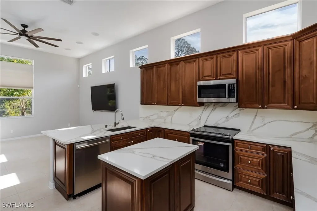 510 13th Street NW Naples FL 34120
