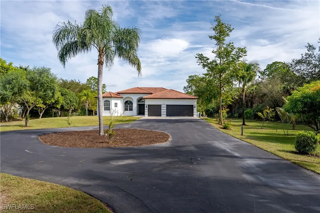 510 13th Street NW Naples FL 34120