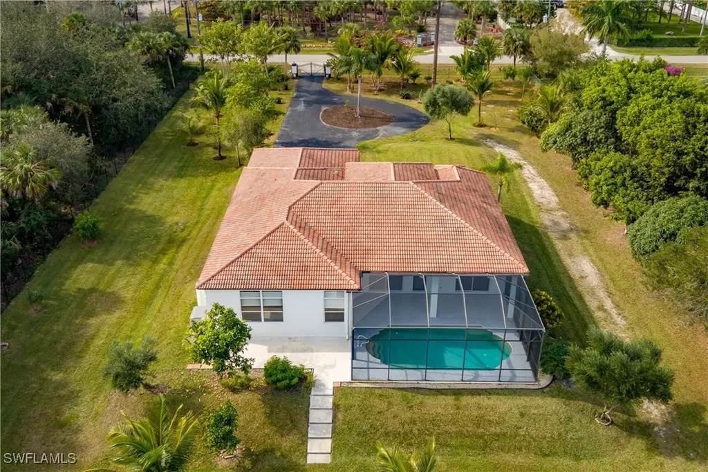 510 13th Street NW Naples FL 34120