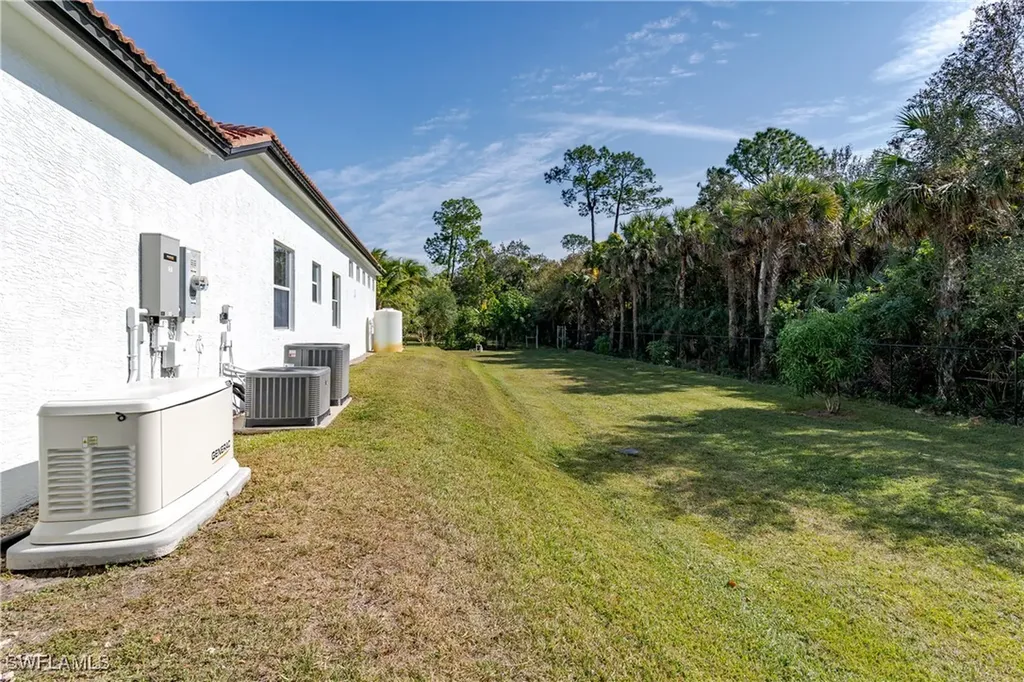 510 13th Street NW Naples FL 34120