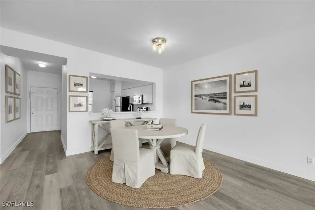 3250 Cypress Glen Way Naples FL 34109