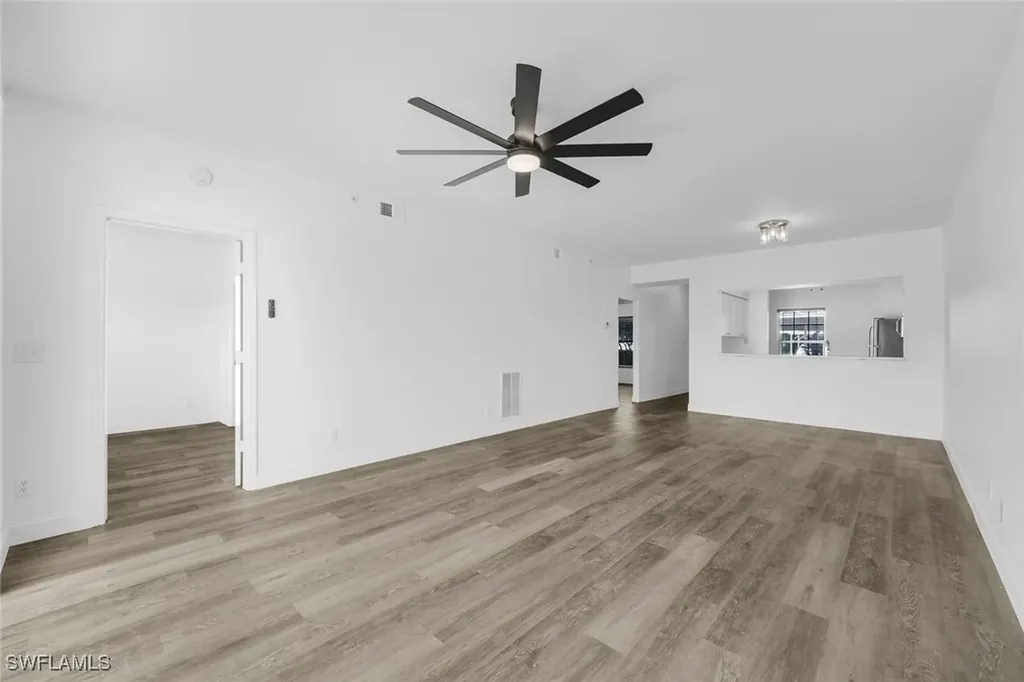 3250 Cypress Glen Way Naples FL 34109