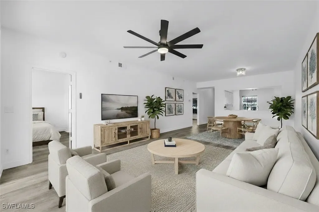 3250 Cypress Glen Way Naples FL 34109