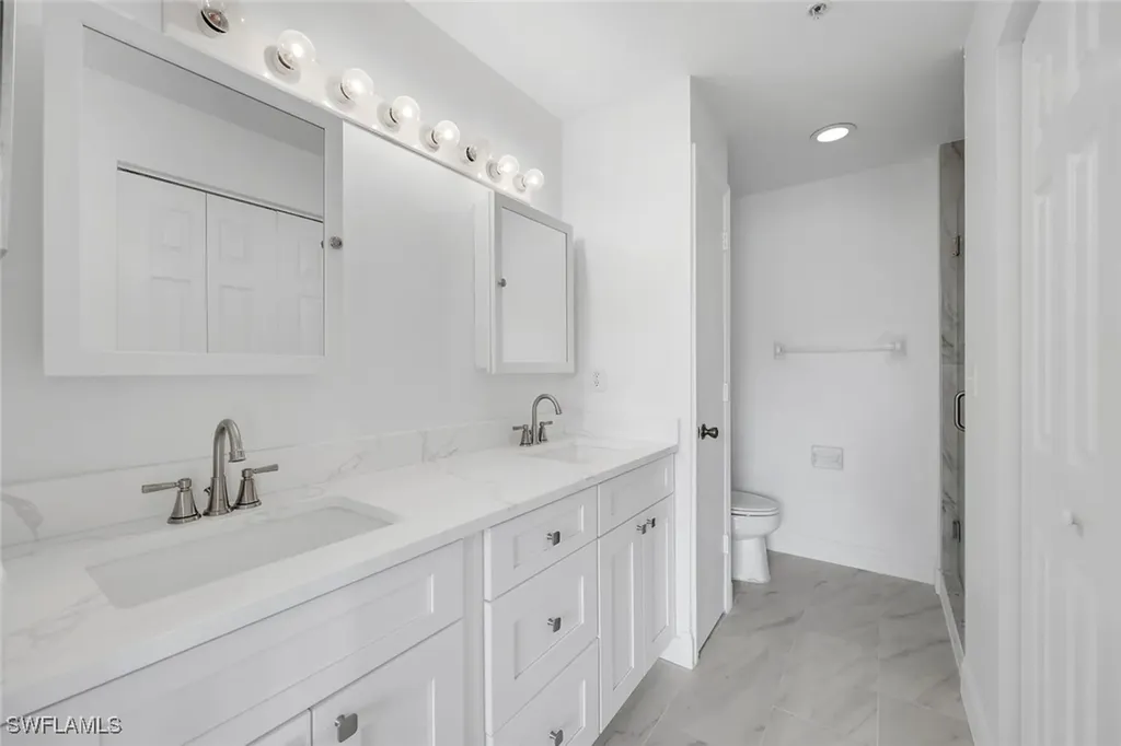 3250 Cypress Glen Way Naples FL 34109