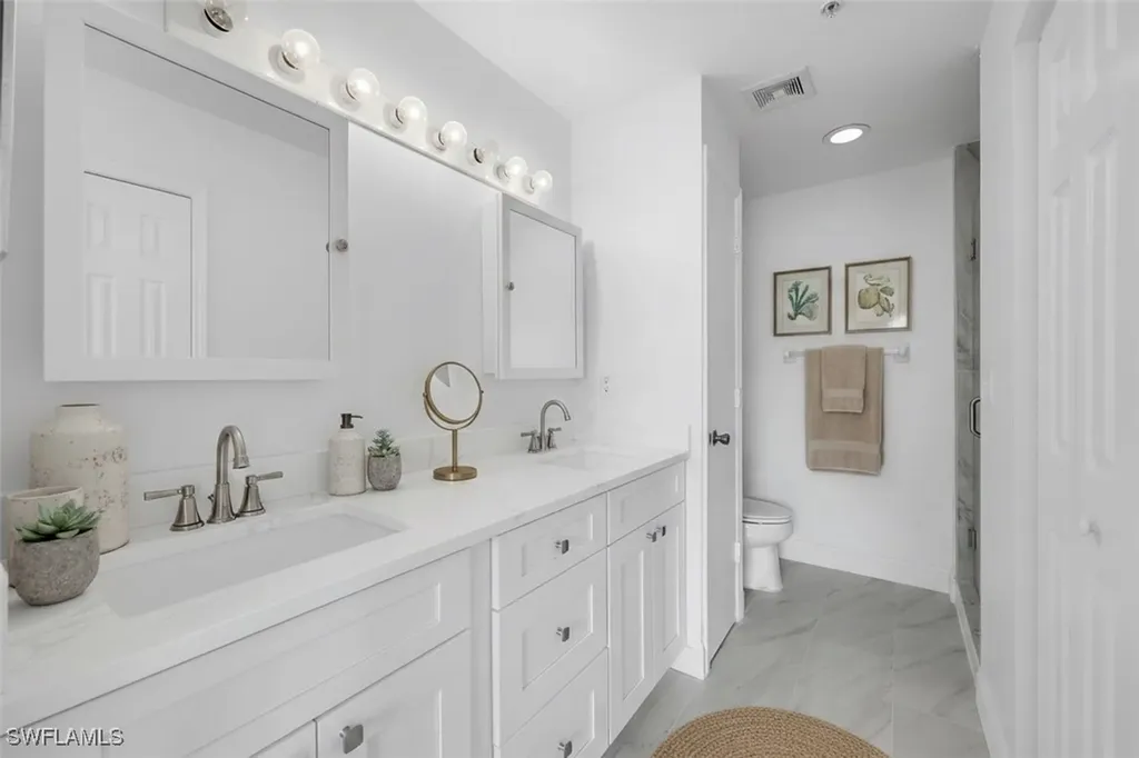 3250 Cypress Glen Way Naples FL 34109