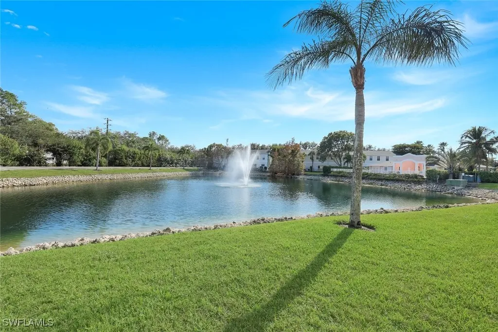 3250 Cypress Glen Way Naples FL 34109