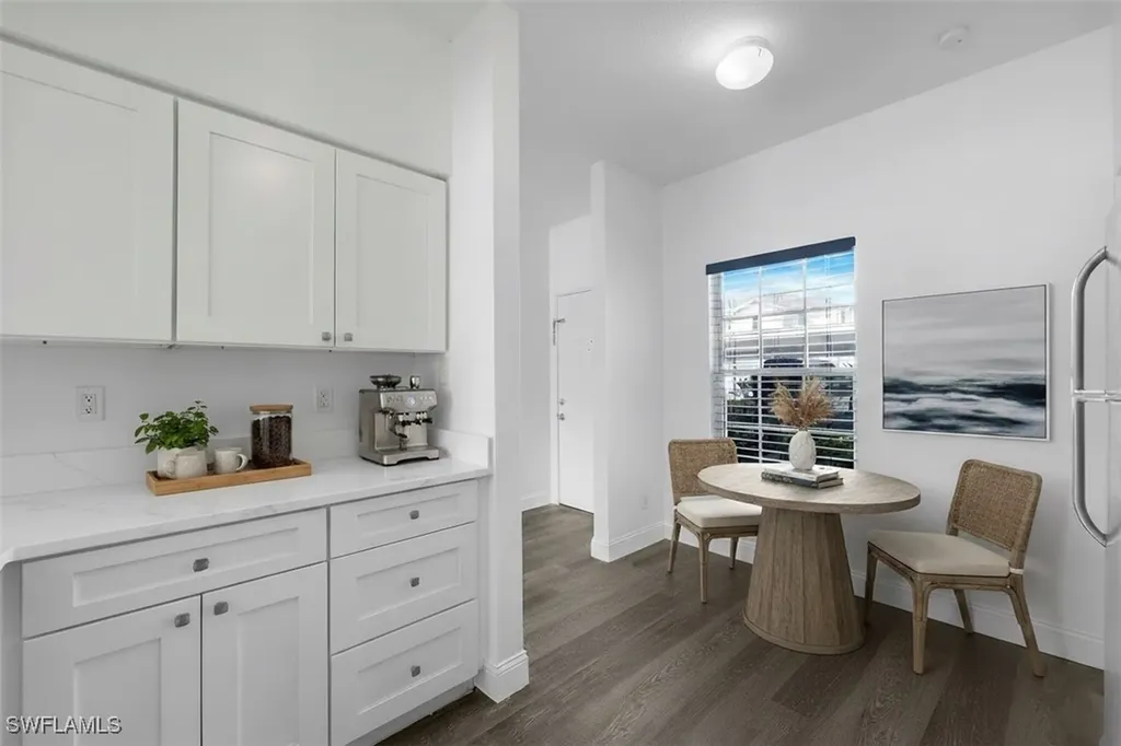 3250 Cypress Glen Way Naples FL 34109