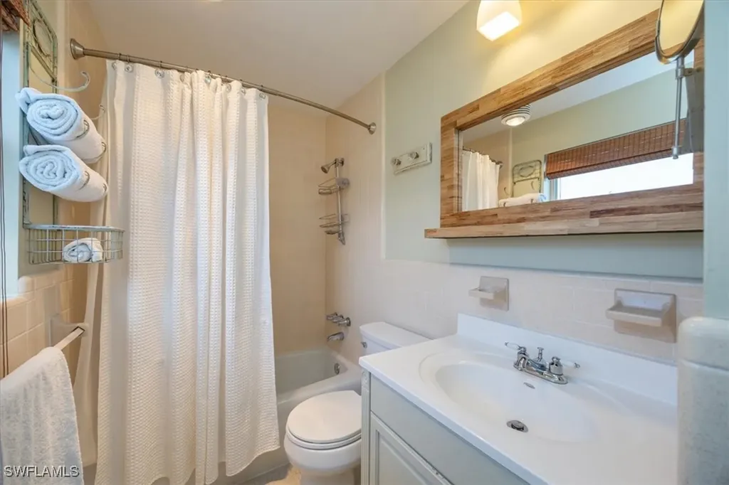 780 10th Avenue S Naples FL 34102