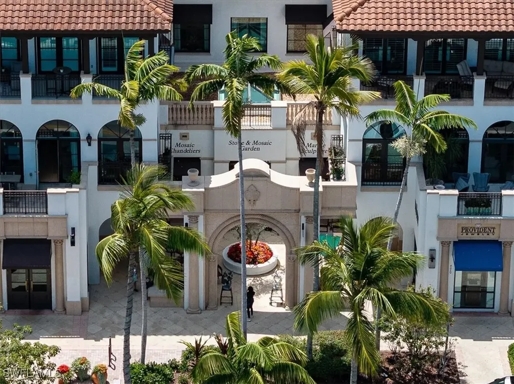 780 10th Avenue S Naples FL 34102