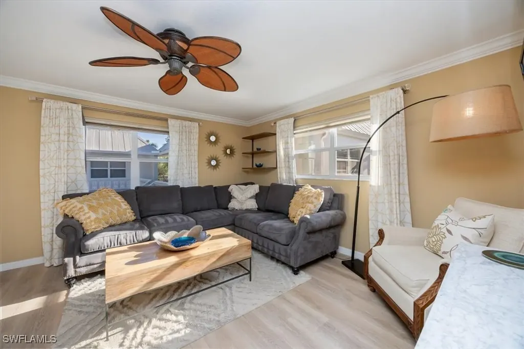 780 10th Avenue S Naples FL 34102