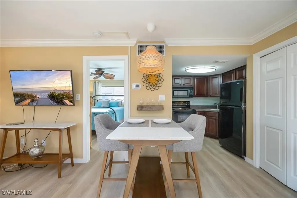 780 10th Avenue S Naples FL 34102