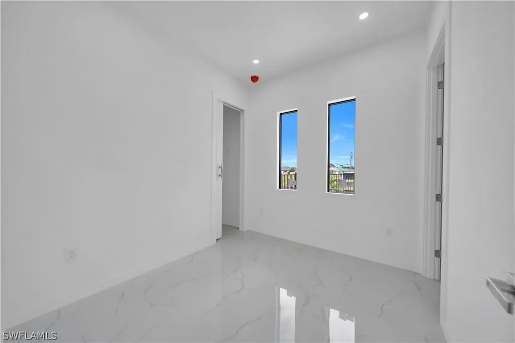 2318 NW 30th Terrace Cape Coral FL 33993