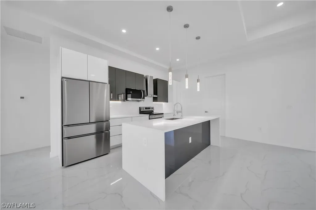 2318 NW 30th Terrace Cape Coral FL 33993