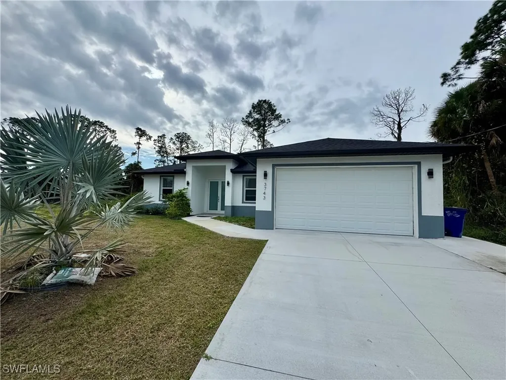 3743 Kenyon Street Fort Myers FL 33905