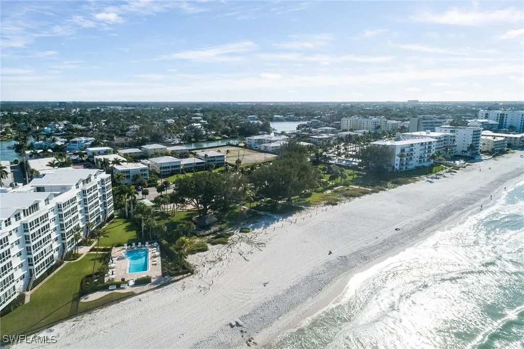 700 Bow Line Drive Naples FL 34103