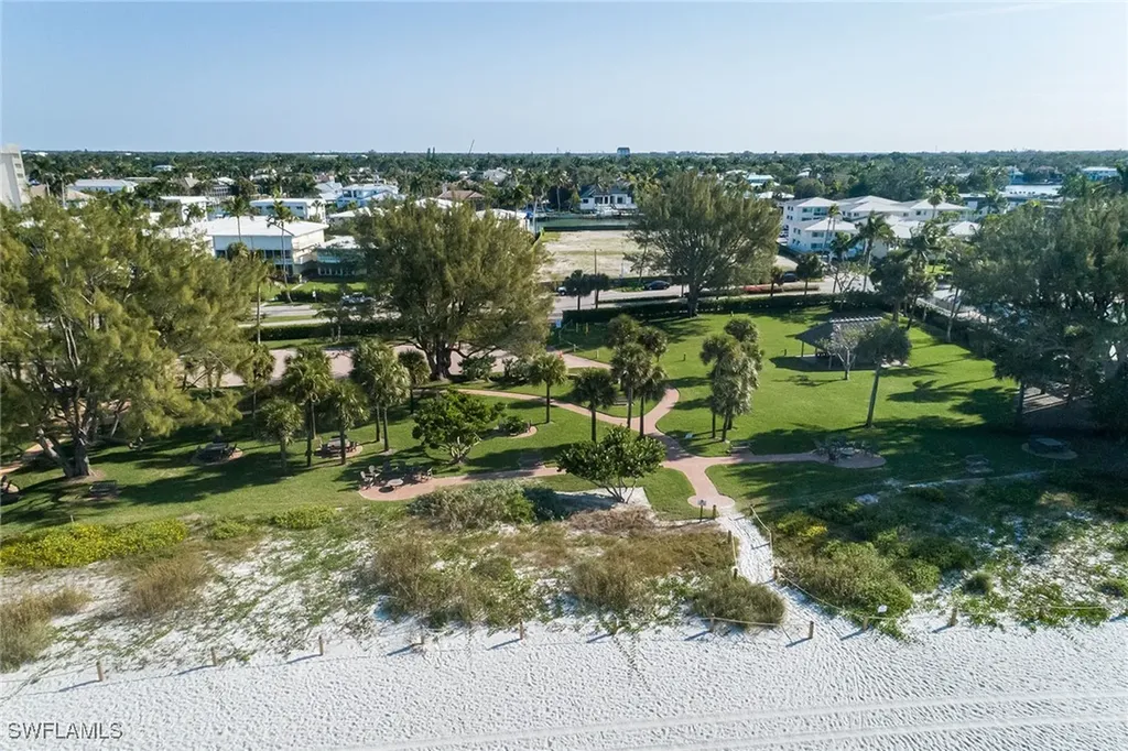 700 Bow Line Drive Naples FL 34103