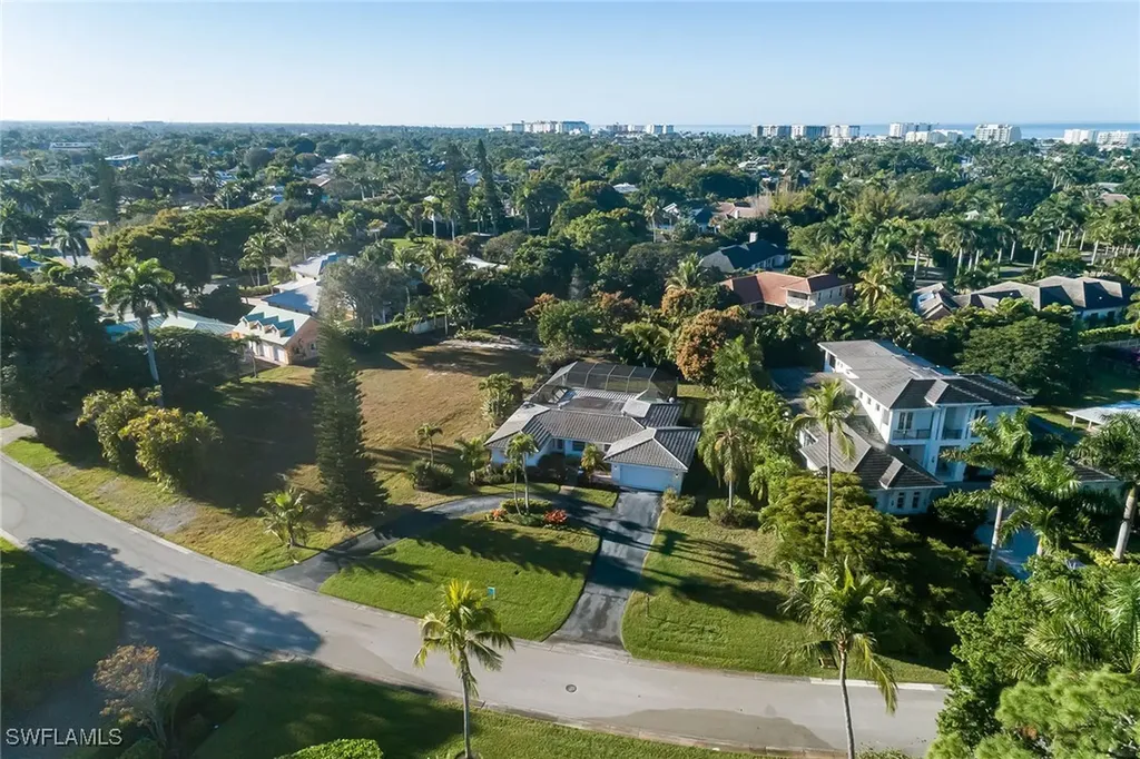 700 Bow Line Drive Naples FL 34103
