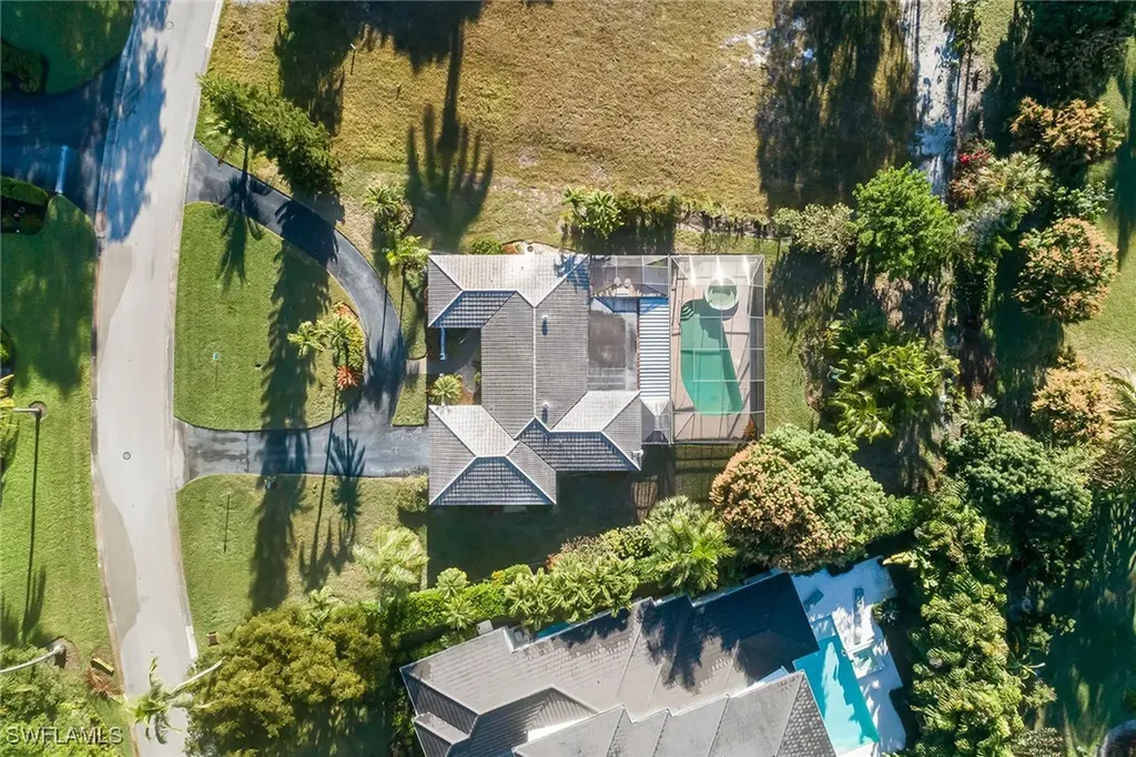 700 Bow Line Drive Naples FL 34103