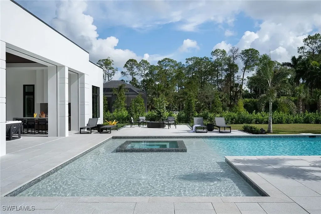3054 Ravenna Avenue Naples FL 34120