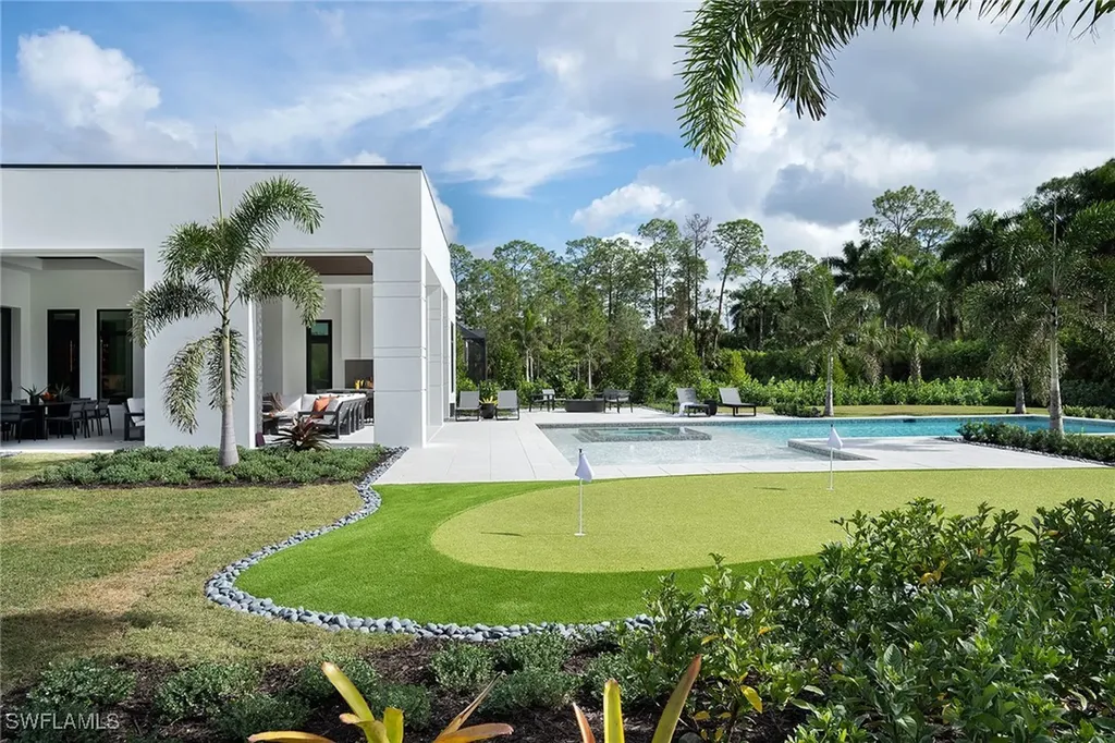 3054 Ravenna Avenue Naples FL 34120