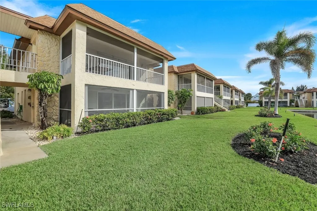 1155 Sandpiper Street Naples FL 34102