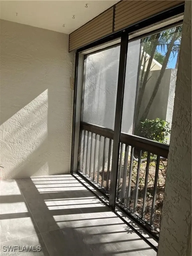 1826 Kings Lake Boulevard Naples FL 34112