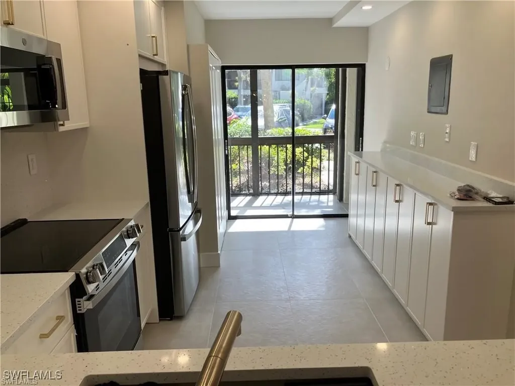 1826 Kings Lake Boulevard Naples FL 34112