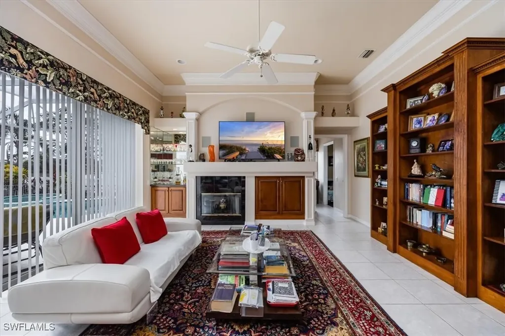 11745 Longshore Way E Naples FL 34119
