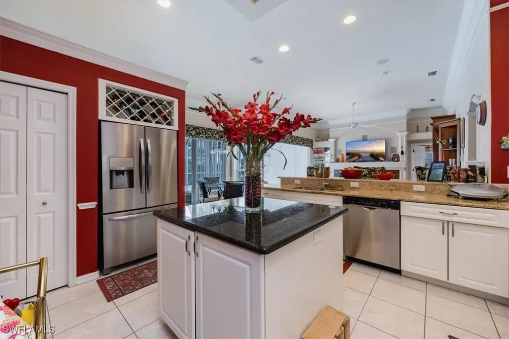 11745 Longshore Way E Naples FL 34119
