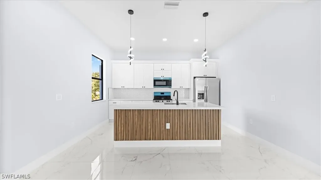 1201 NE 15th Terrace Cape Coral FL 33909
