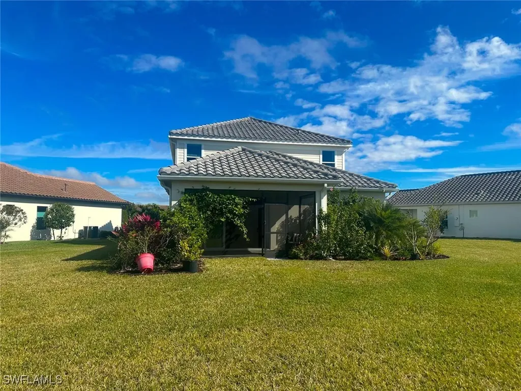 4605 Centaurus Circle Naples FL 34120