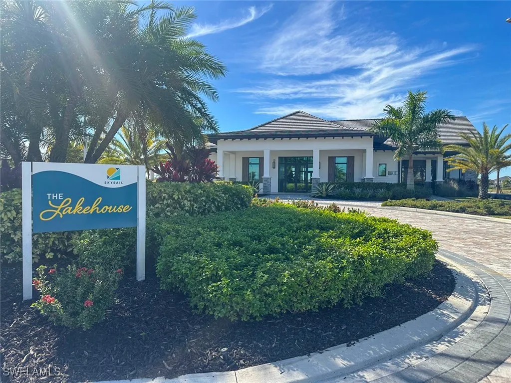 4605 Centaurus Circle Naples FL 34120