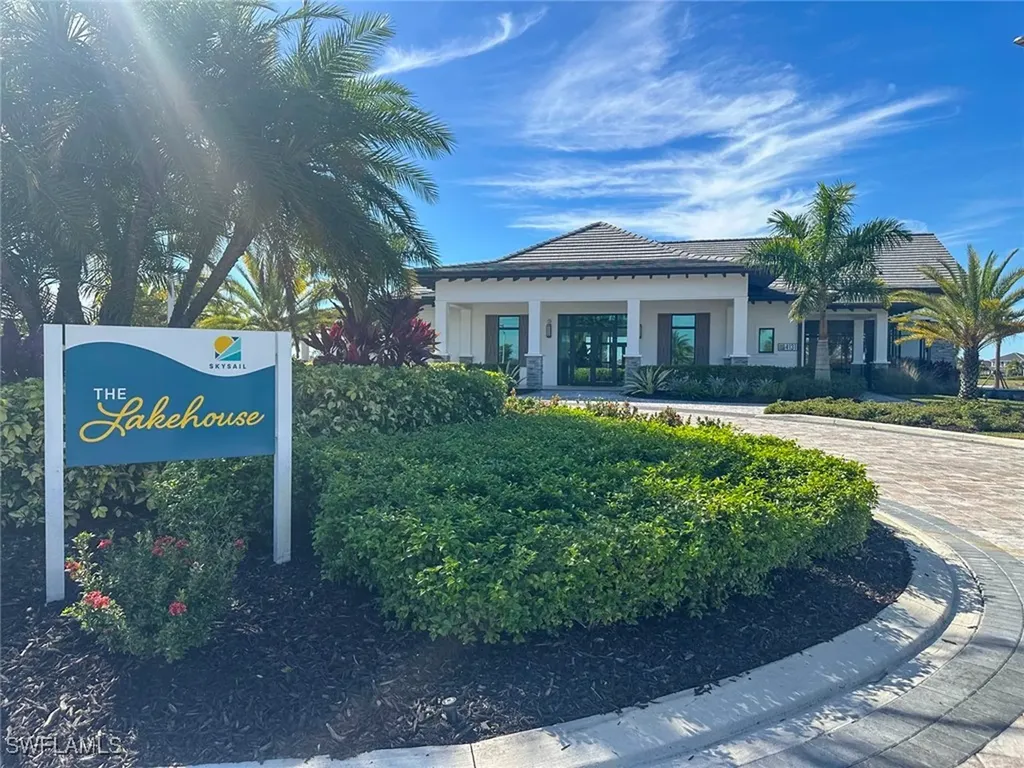 4605 Centaurus Circle Naples FL 34120