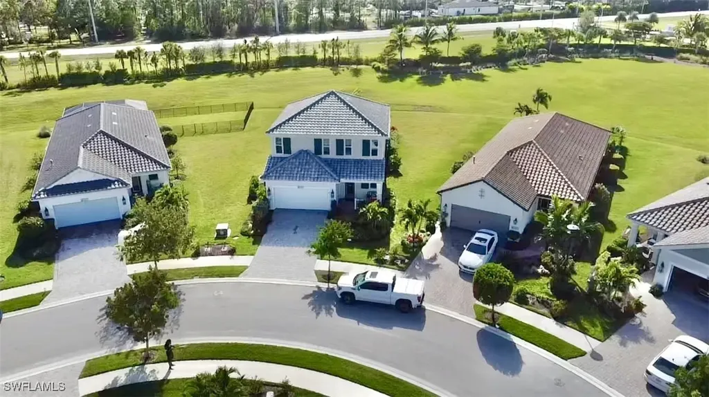 4605 Centaurus Circle Naples FL 34120