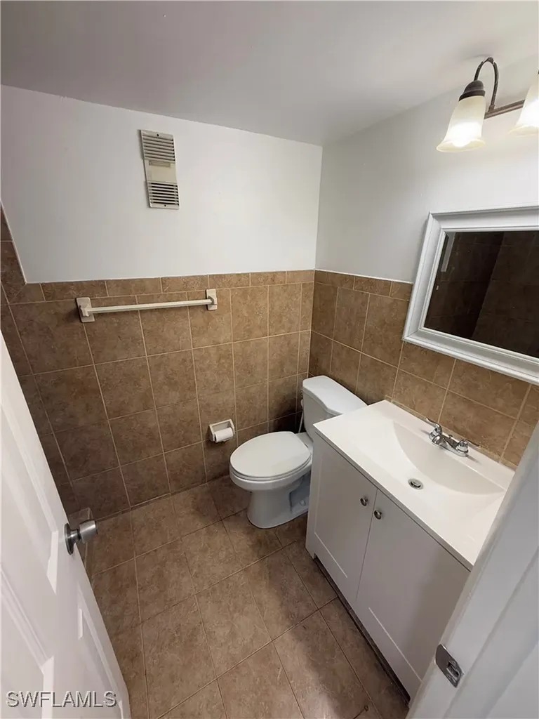 7105 W 13th Avenue Hialeah FL 33014