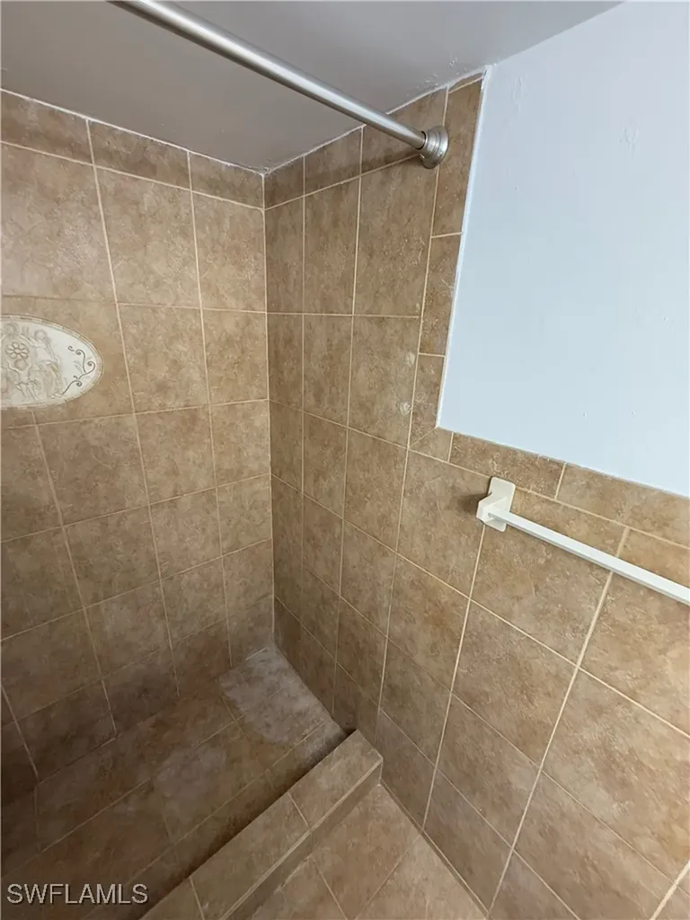7105 W 13th Avenue Hialeah FL 33014