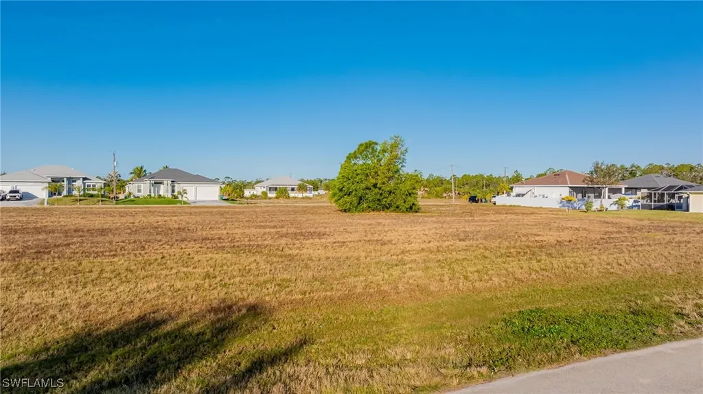 4002 NW 42nd Avenue Cape Coral FL 33993