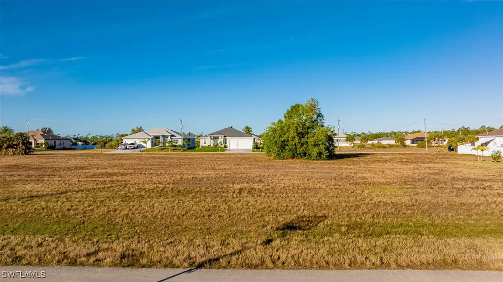 4002 NW 42nd Avenue Cape Coral FL 33993