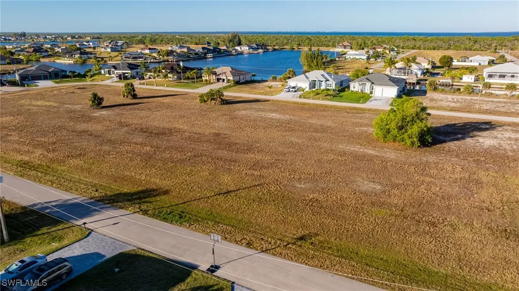 4002 NW 42nd Avenue Cape Coral FL 33993