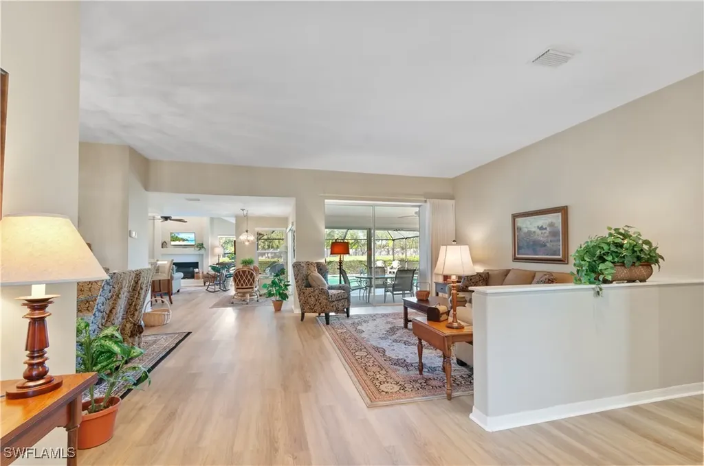 Bonita Springs FL, 13201 Bridgeford Avenue