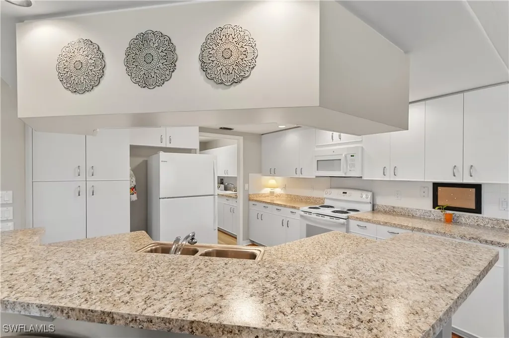 13201 Bridgeford Avenue Bonita Springs FL 34135