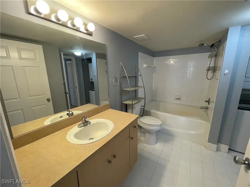 8687 River Homes Lane Bonita Springs FL 34135