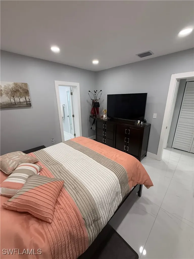 380 W 41st Street Hialeah FL 33182