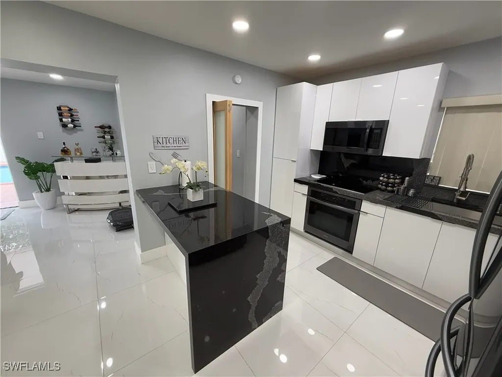 380 W 41st Street Hialeah FL 33182
