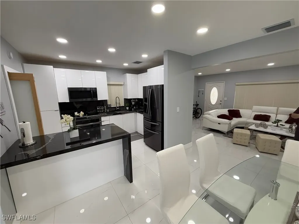380 W 41st Street Hialeah FL 33182