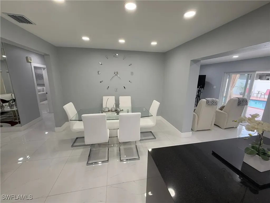 380 W 41st Street Hialeah FL 33182