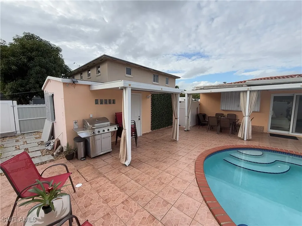 380 W 41st Street Hialeah FL 33182