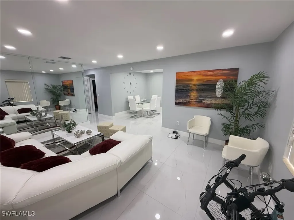 380 W 41st Street Hialeah FL 33182