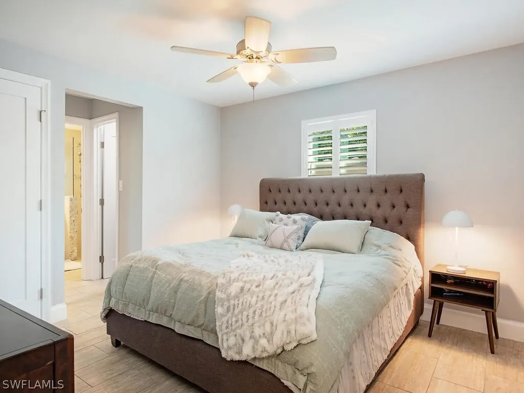 3165 Lakeview Drive Naples FL 34112